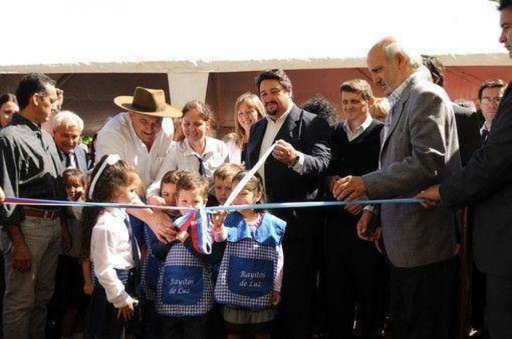 Closs valor� el compromiso de las iglesias en la educaci�n misionera