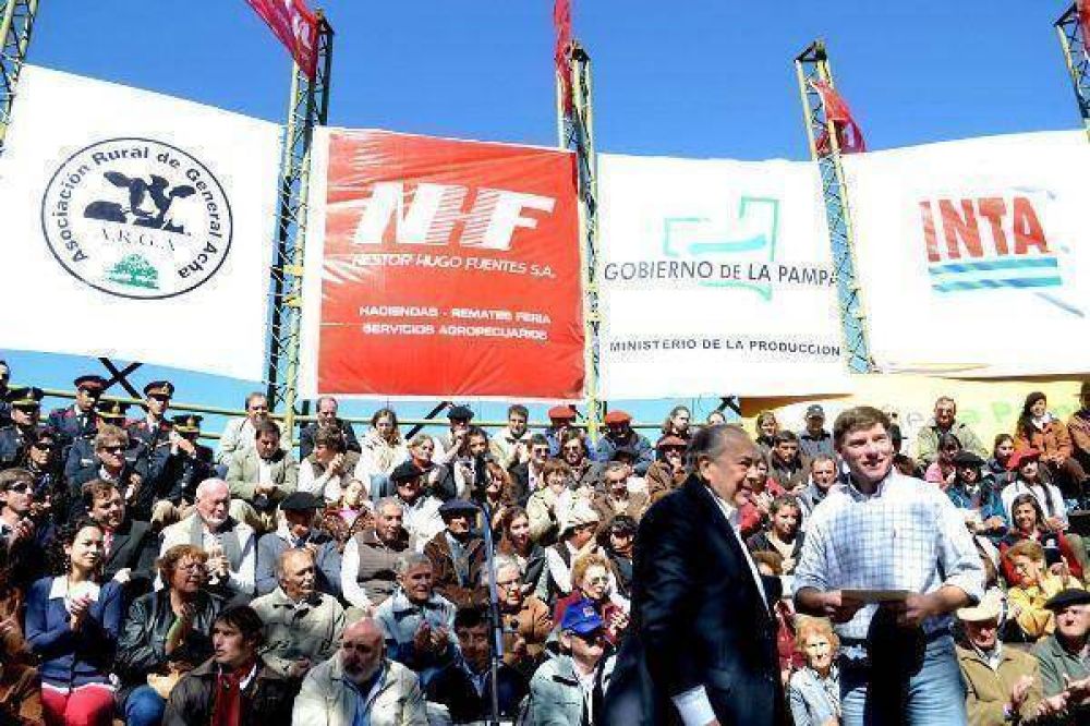 Jorge, en la Expo Ternero: "�C�mo voy a estar en contra de los productores rurales?"