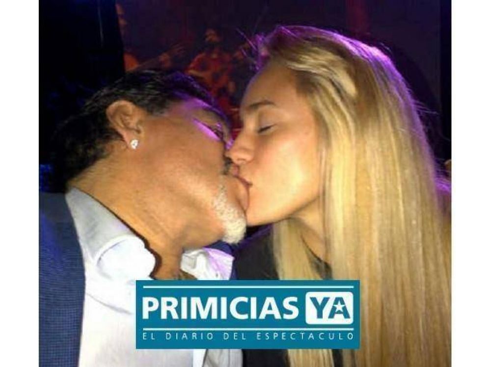 Exclusivo | Maradona y Roc�o Oliva, como dos adolescentes