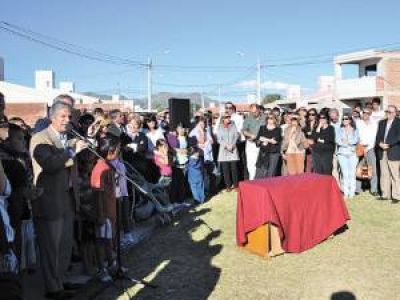 Poggi: "Veo pocos proyectos en marcha en el 212 Viviendas"