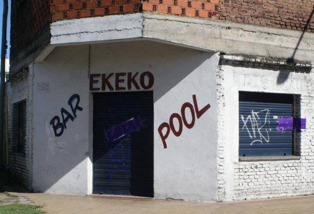 Tras un allanamiento, la polic�a clausur� un bar donde se ejerc�a la prostituci�n