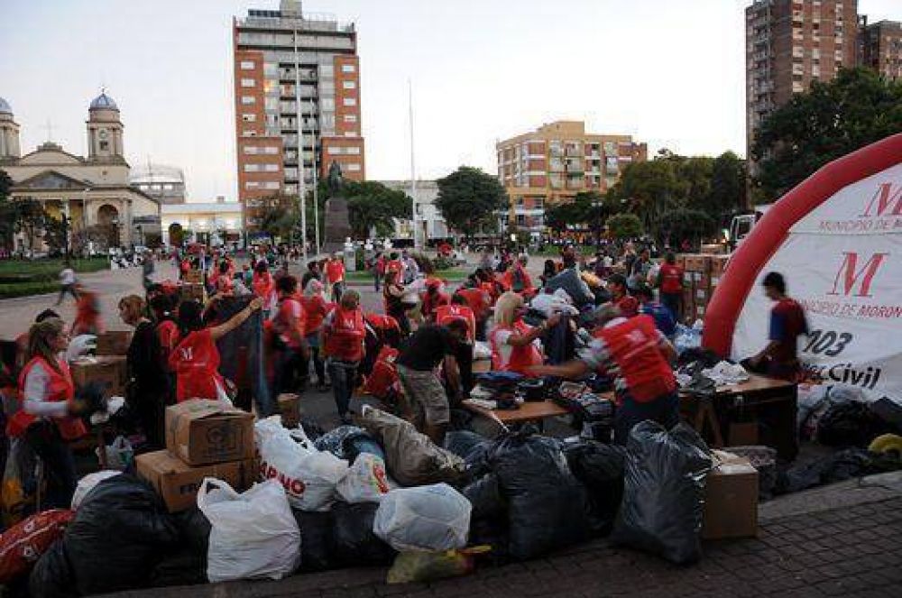 Jornada solidaria en Mor�n por los damnificados del temporal