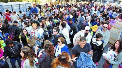 La ayuda de la gente a los inundados ya es hist�rica