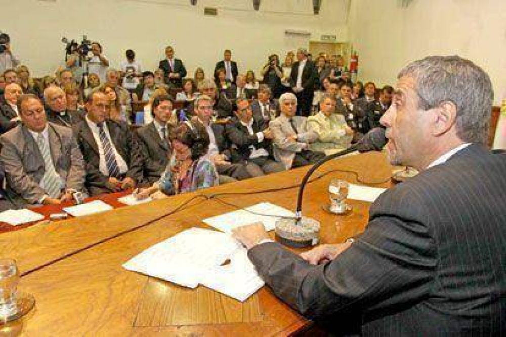 Ferraresi encabezar� el 100� acto de apertura de sesiones del Concejo Deliberante