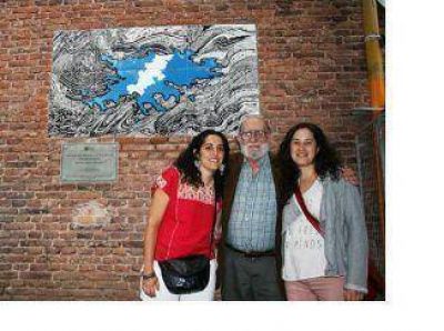 Se inaugur� en la UNQ un mural por Malvinas