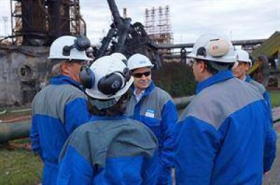 Luego del incendio, la refiner�a de YPF producir� entre 15 y 20% menos