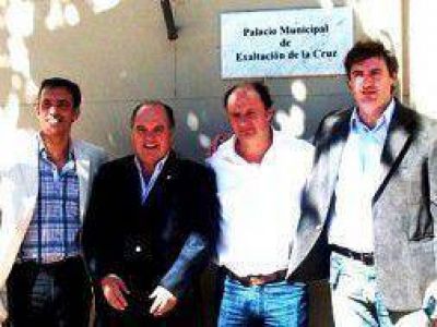 Intendentes vecinalistas avanzan en agenda com�n