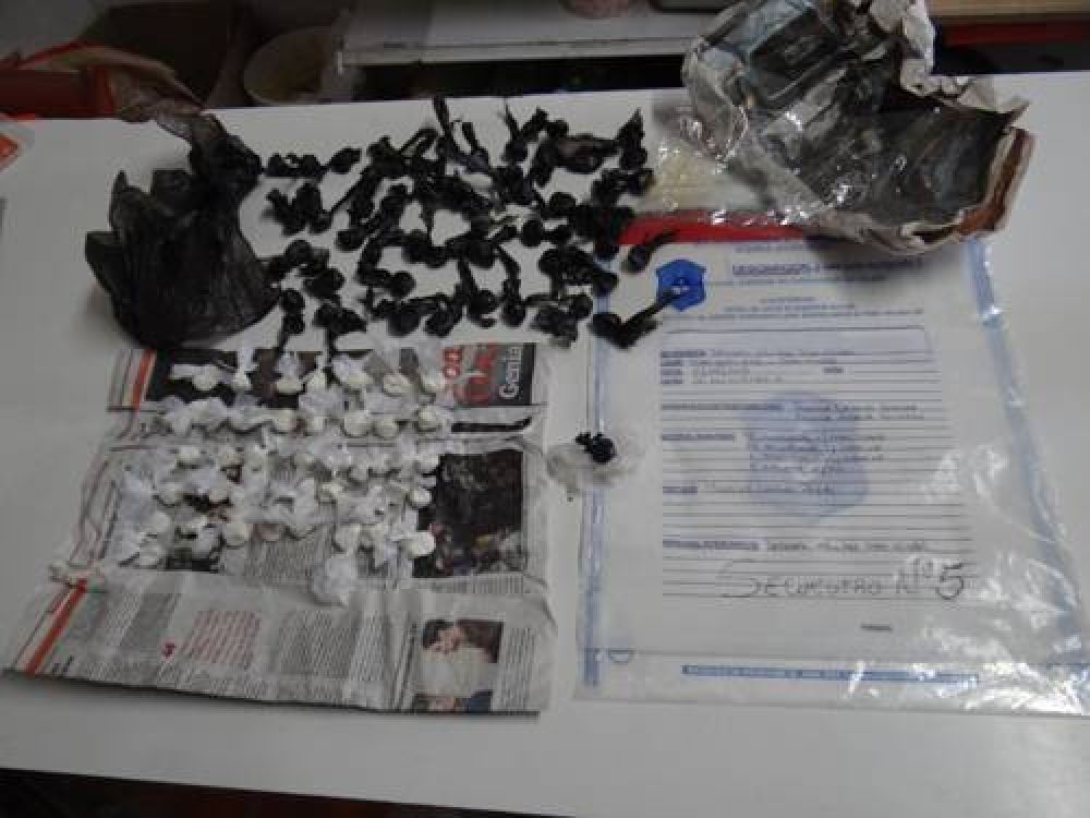 Tras varios allanamientos por drogas detienen a dos personas y hallan objetos robados: hab�an saqueado al Hogar Granja