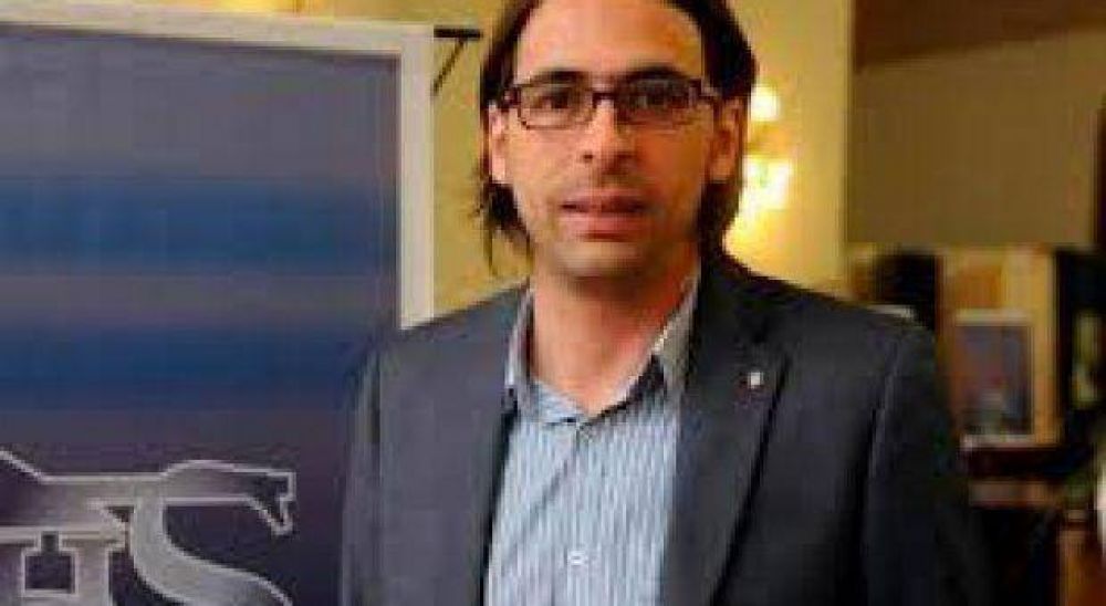 Tras cr�ticas a la C�mpora, Carreras asegur�: "Ac� no hay una mirada pol�tica sino social"
