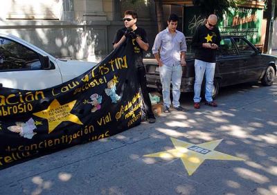 Pintaron dos nuevas estrellas amarillas en el Centro