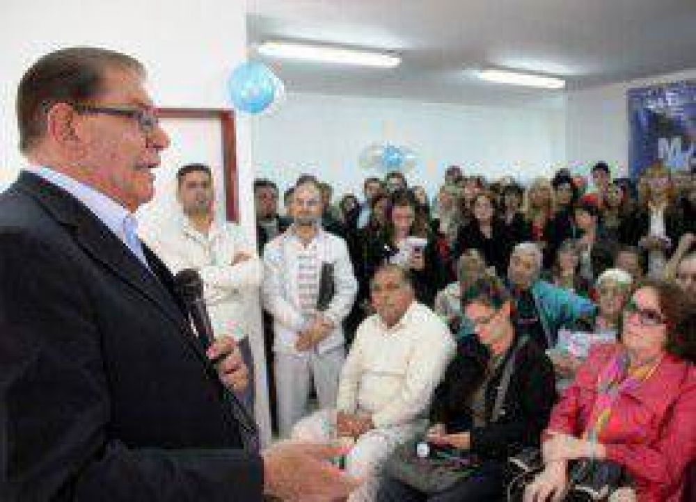 Pereyra no quiere a gobernadores que mendiguen