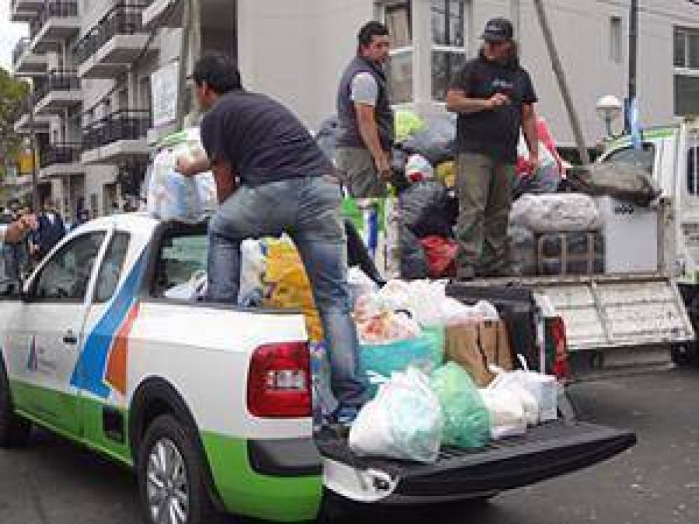 Cruzada solidaria entre el Municipio y el Club Atl�tico Tigre para ayudar a las v�ctimas de las inundaciones