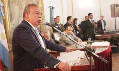 Z�ccaro insisti� en despegar al distrito de Naci�n y Provincia