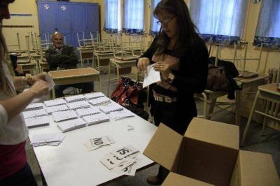 Goye destituido: Bariloche tendr� nuevo intendente