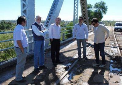 Viedma: Obra de mejoramiento del �Puente Viejo� registra un 60 % de avance