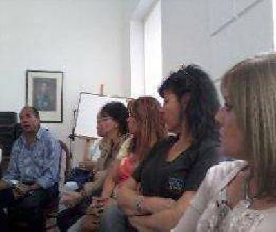 Docentes se reunieron con el HCD