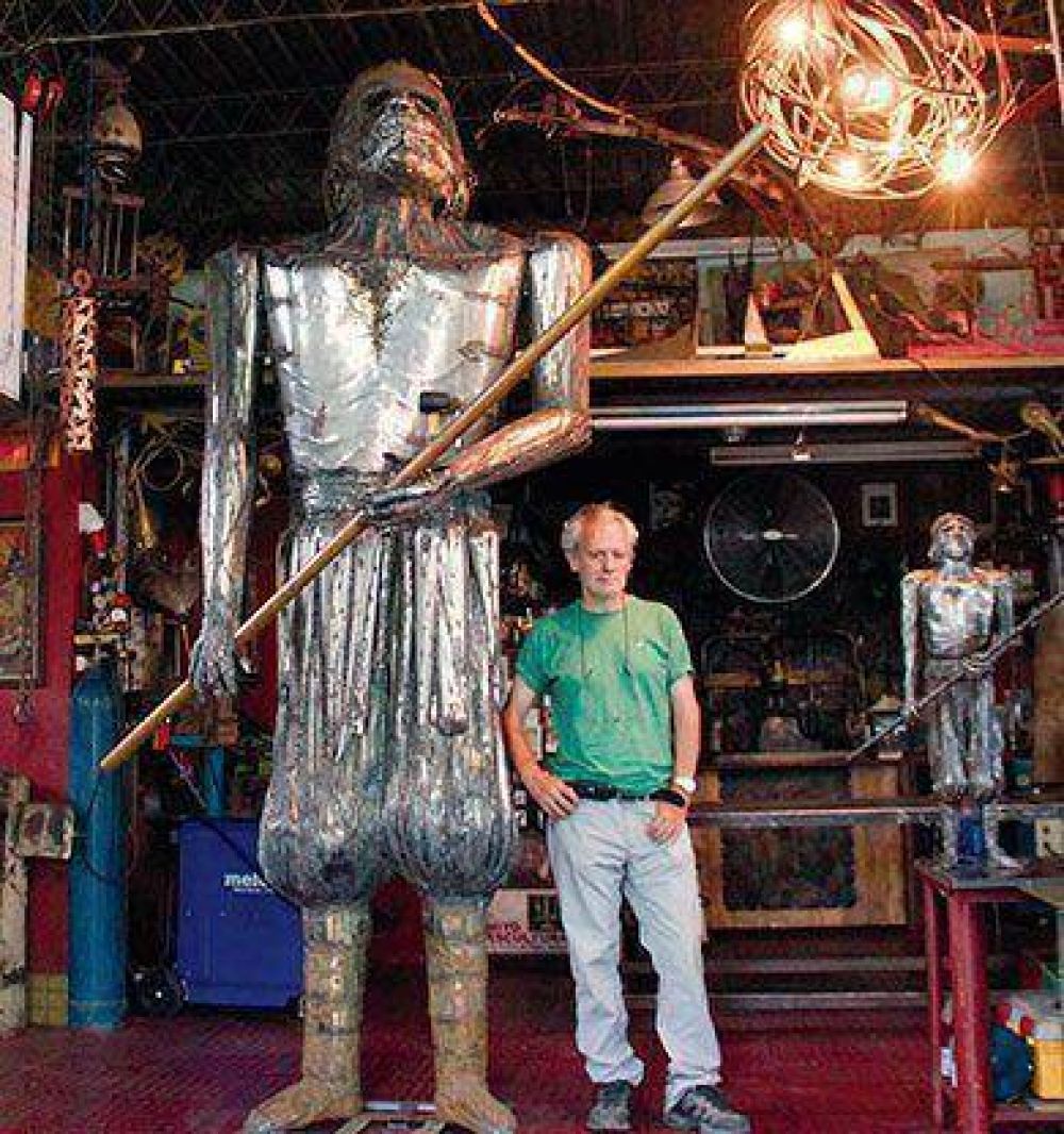 Instalan monumento al cacique Pinc�n