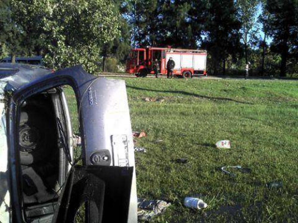 Cinco j�venes hospitalizados por accidente en 60 y 135