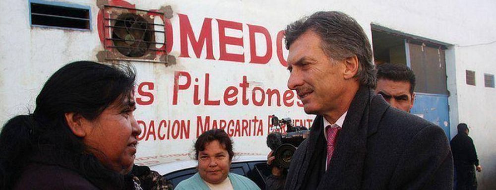Aseguran que el auto de Macri atropell� a dos personas en Los Piletones