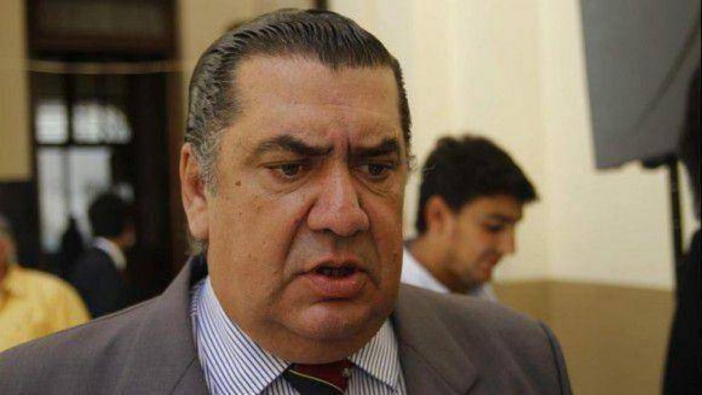 Cuestionan las contradicciones de Alperovich sobre los fallos judiciales