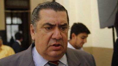 Cuestionan las contradicciones de Alperovich sobre los fallos judiciales