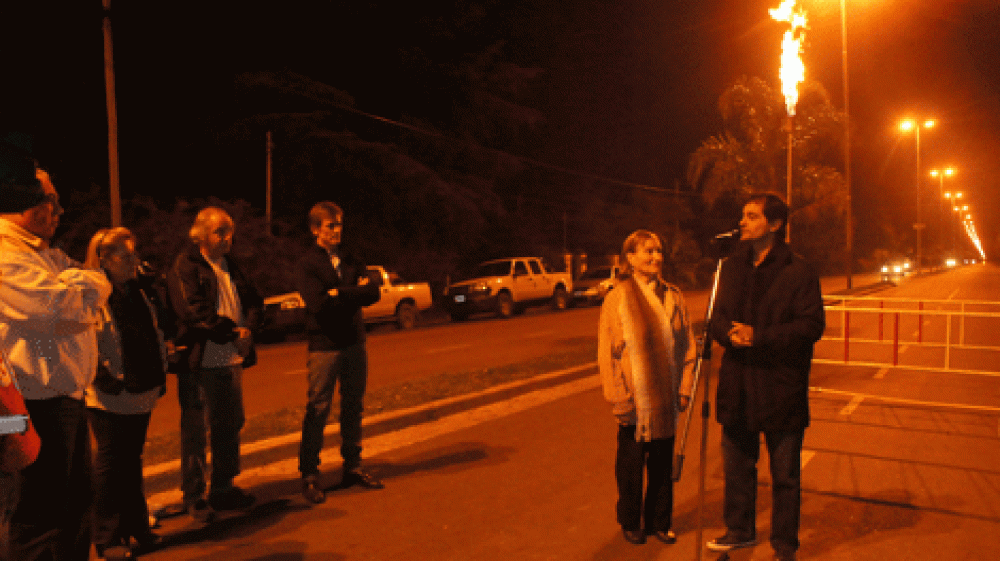 Se inaugur� el tercer tramo de la red de gas natural en Av. De Tomaso 