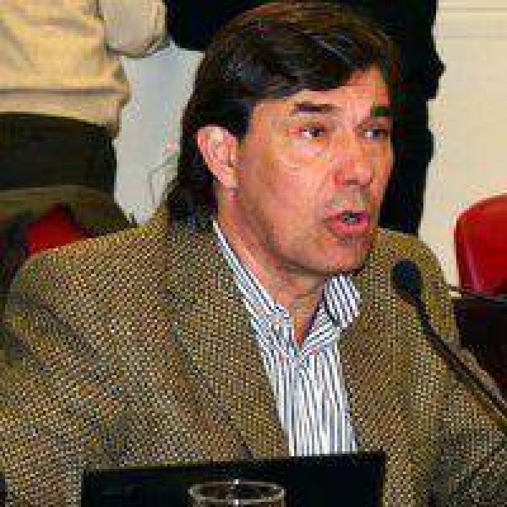 Sergio Vallejos presenta su candidatura a diputado provincial