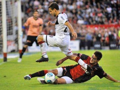 Newell's no fue el de siempre y dej� pasar una gran chance de volver a lo m�s alto
