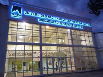 Ciclo de cine franc�fono en el campus universitario de la UNPA-UARG