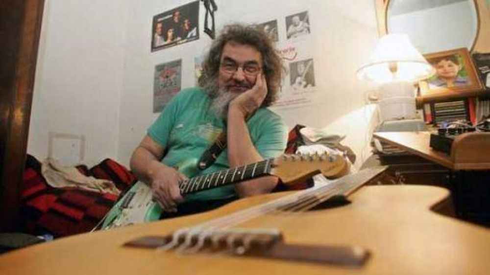 Una leyenda del rock nacional anticipa su llegada a Santa Cruz de manera exclusiva