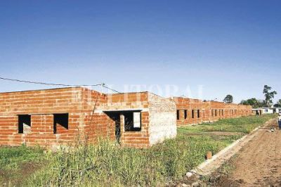 Est� demorada la obra de las 98 viviendas docentes en Santa Fe  
