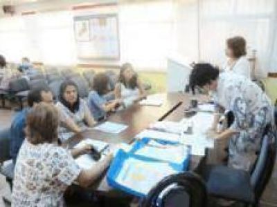 Renovaron los contratos de los equipos de Salud Mental de tres hospitales y 23 CICs de la provincia