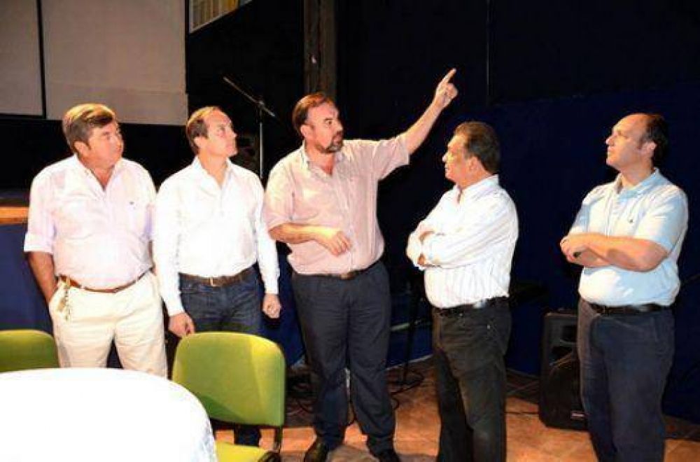 Esp�nola visit� Perugorr�a y recibi� apoyo extrapartidario