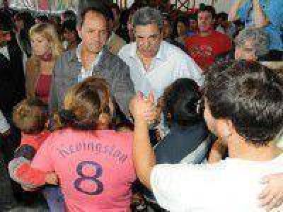 Scioli agradeci� la ayuda que brindan los marplatenses
