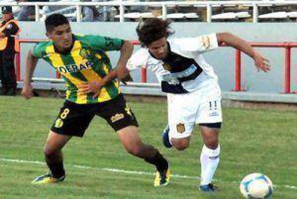 Aldosivi perdi� 1 a 0 ante Douglas en Pergamino
