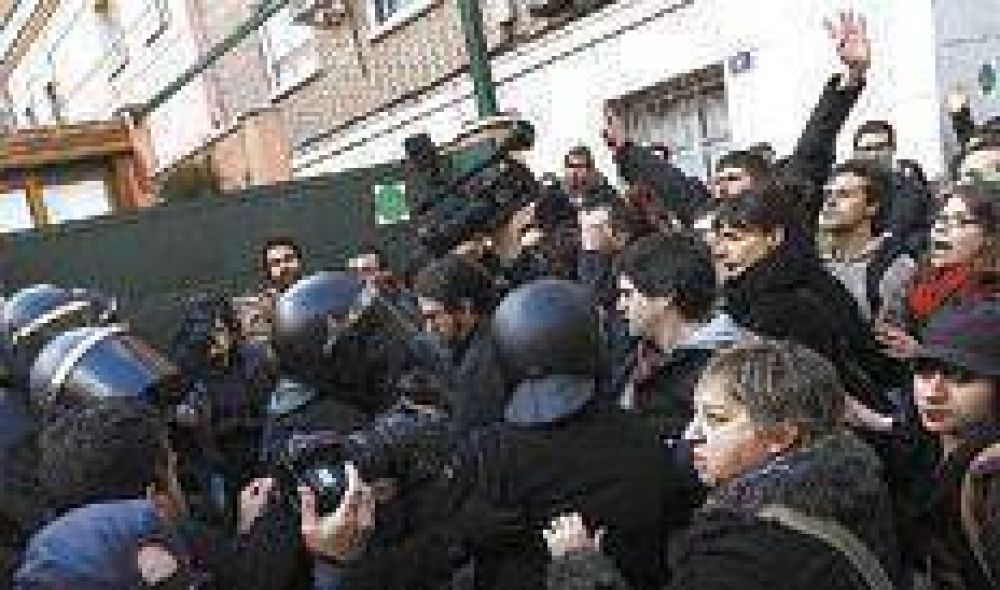 Escraches, pero en Espa�a