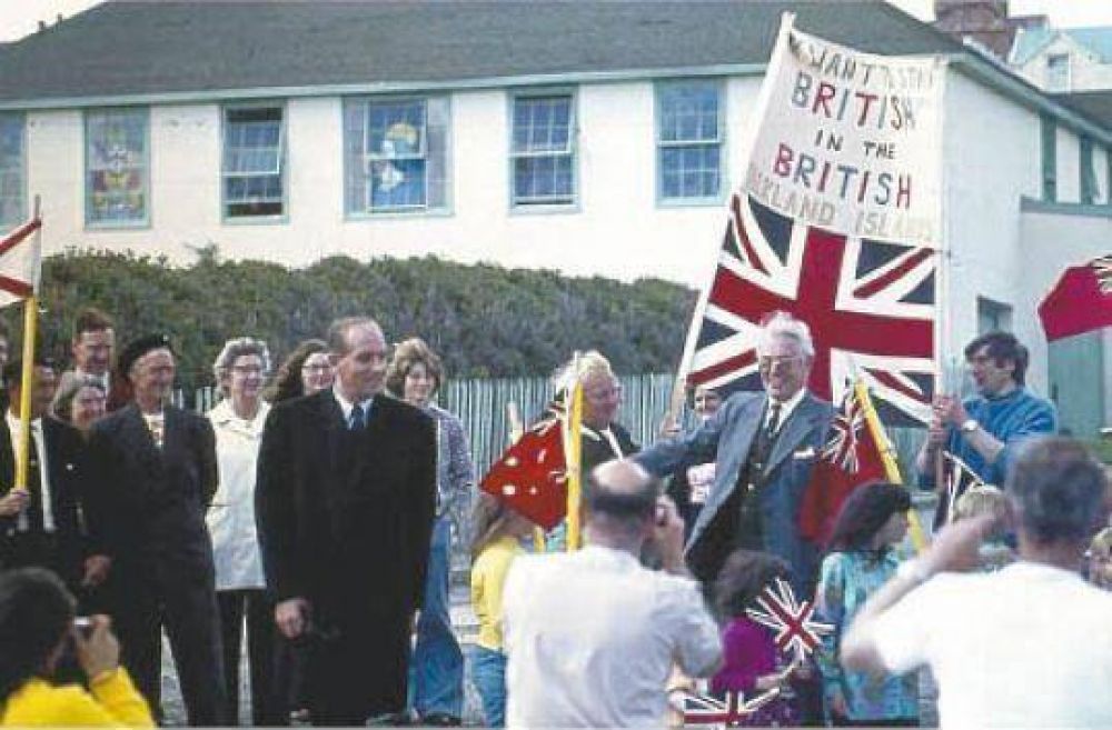Habitantes de Malvinas a Thatcher: "Descansa en paz Maggie, por siempre agradecidos"