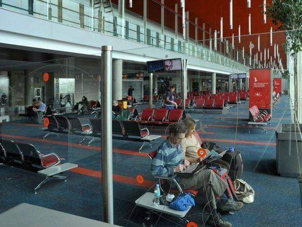 Ezeiza: gremialistas aerona�ticos amenazan con paralizar toda la actividad