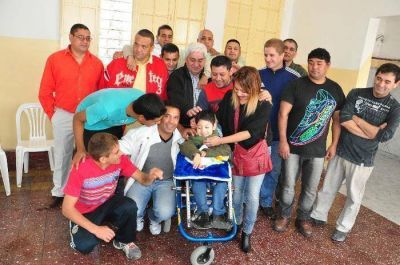 Pura solidaridad con Facu en la c�rcel de Roca