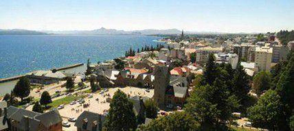 Proponen declarar a Bariloche en �estado de emergencia laboral y social�