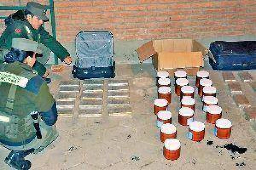 Decomisaron una millonaria carga de droga