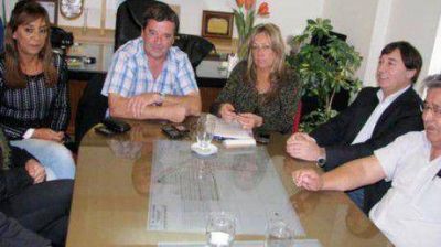 Enfermer�a no se va: Se lo confirm� el ministro S�enz a Artero