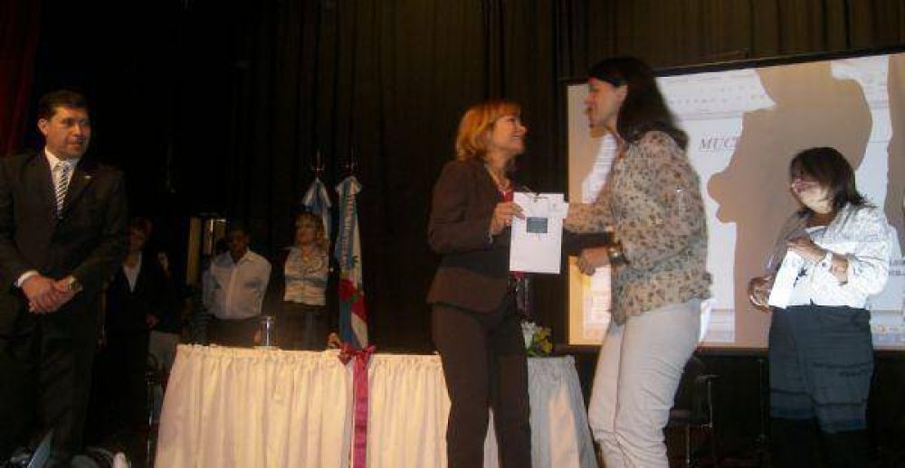 Judit D�az Baz�n: El problema de drogas no se soluciona �con tener m�s camas disponibles para internaci�n�