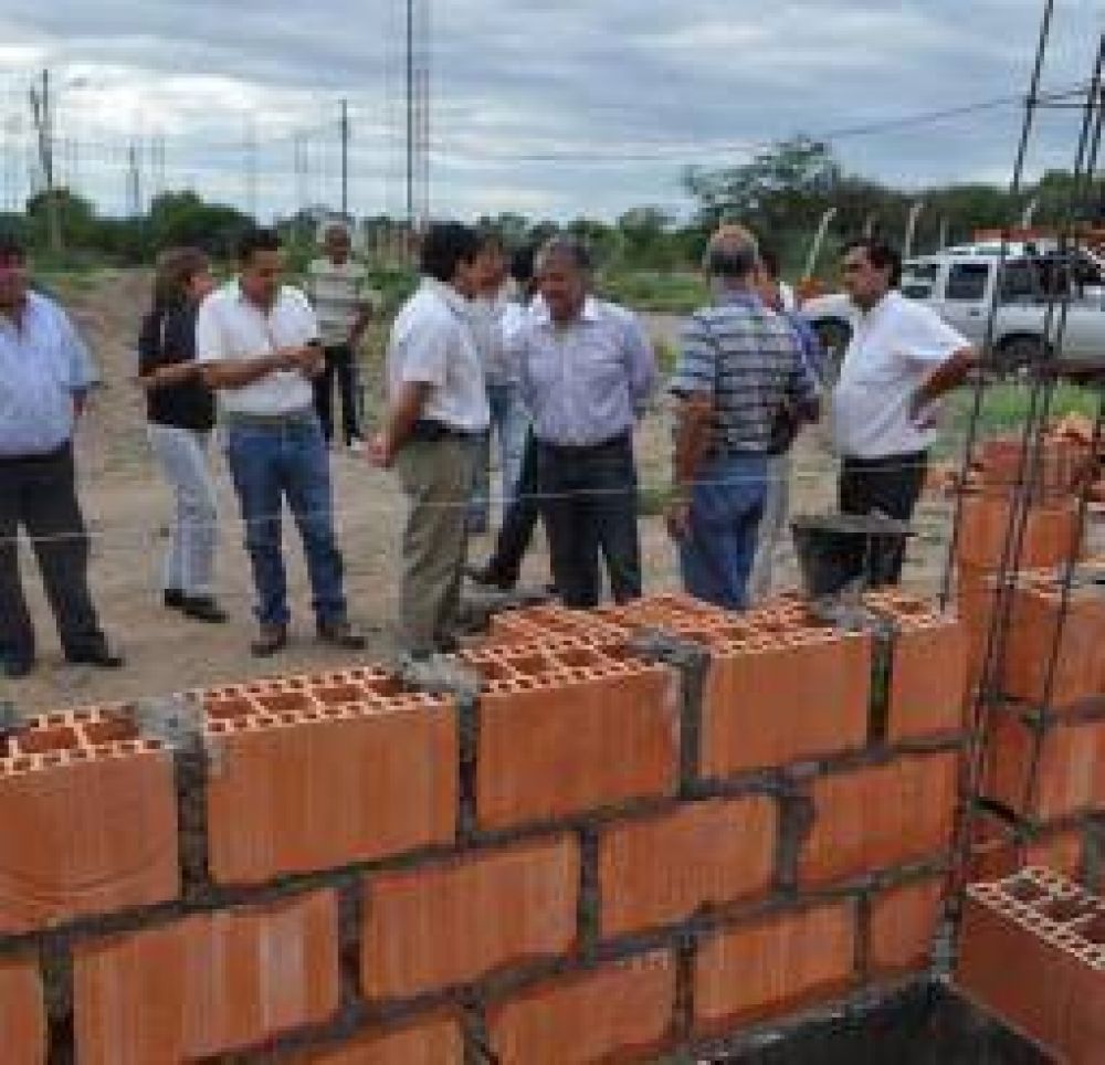 Apuesta oficial a la construcci�n de viviendas como fuente de empleo