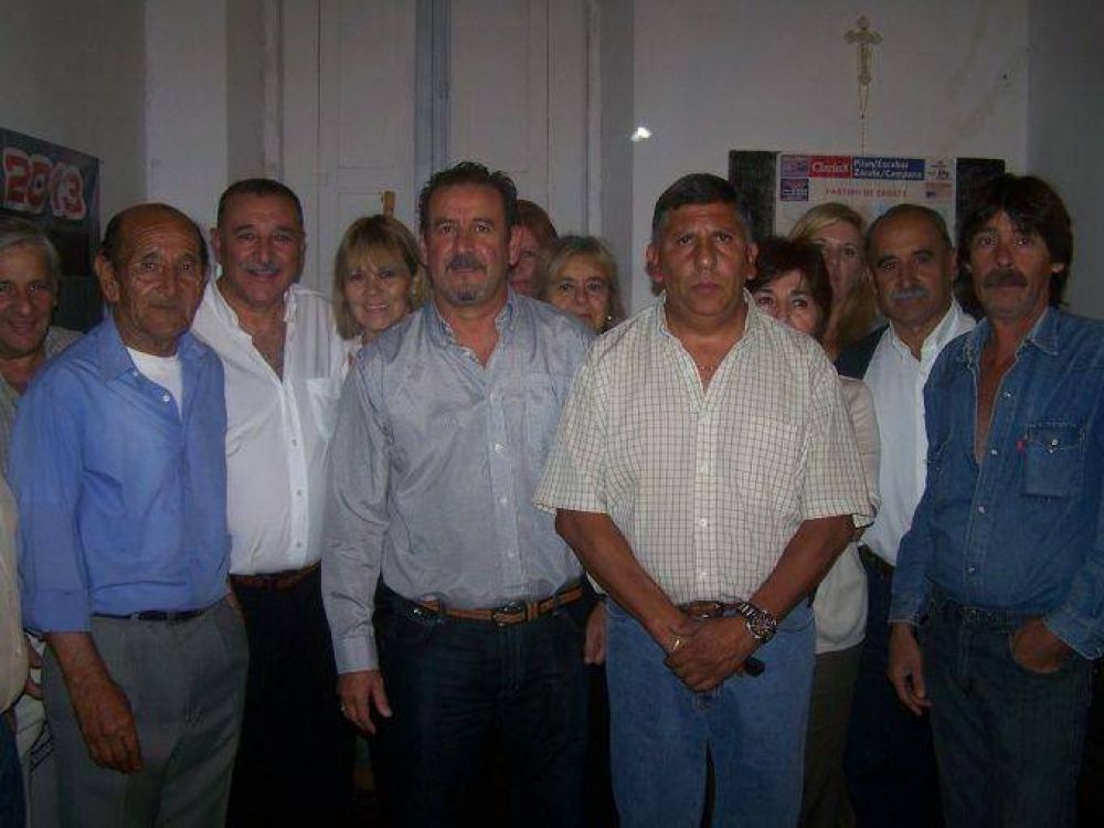 Se inaugur� en Z�rate un local partidario de �Massa Conducci�n�