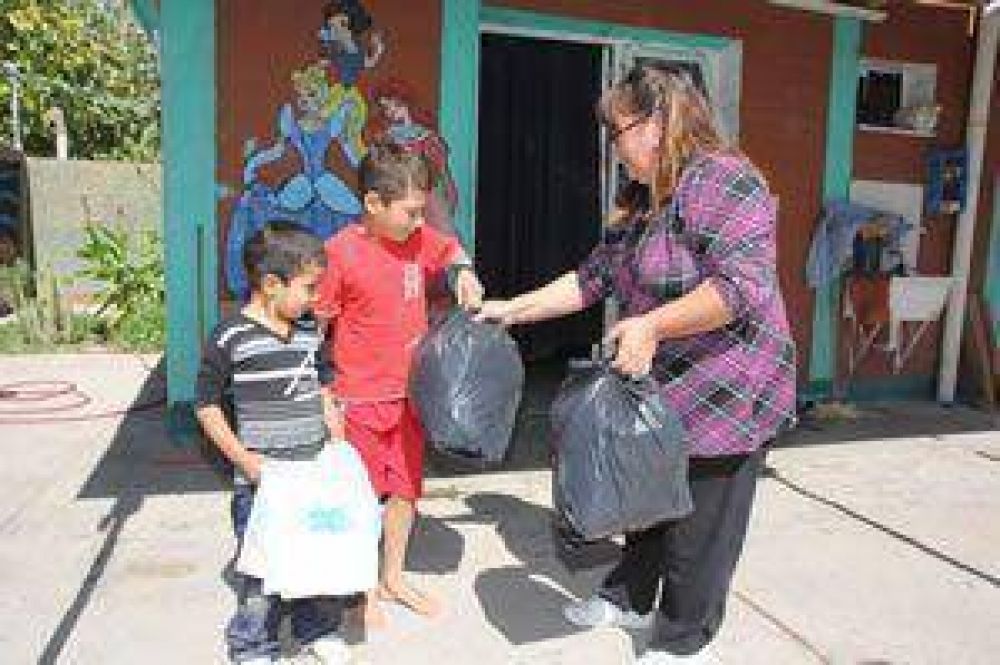 Los que menos tienen se suman a la causa solidaria de La Plata