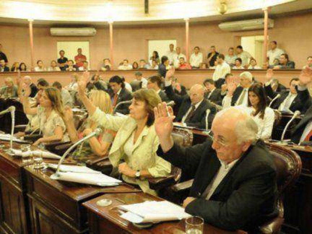 Diputados analizar� la ley sobre pirotecnia y las multas a los prost�bulos 
