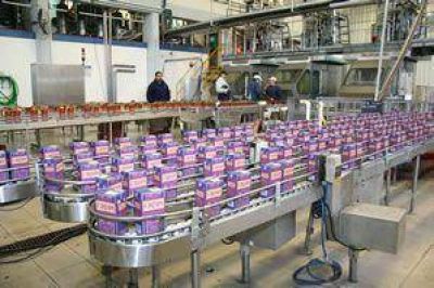 Cay� 3,24% el consumo de vinos en febrero