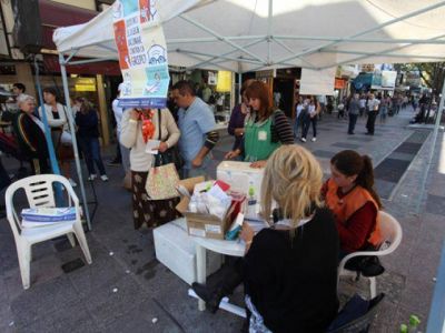 Campa�a de vacunaci�n en la Peatonal Rivadavia