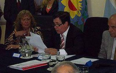 Ante el Concejo, D�az P�rez hizo hincapi� en la seguridad